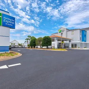 2* Hotel Holiday Express E - Commons Mall Area By Ihg